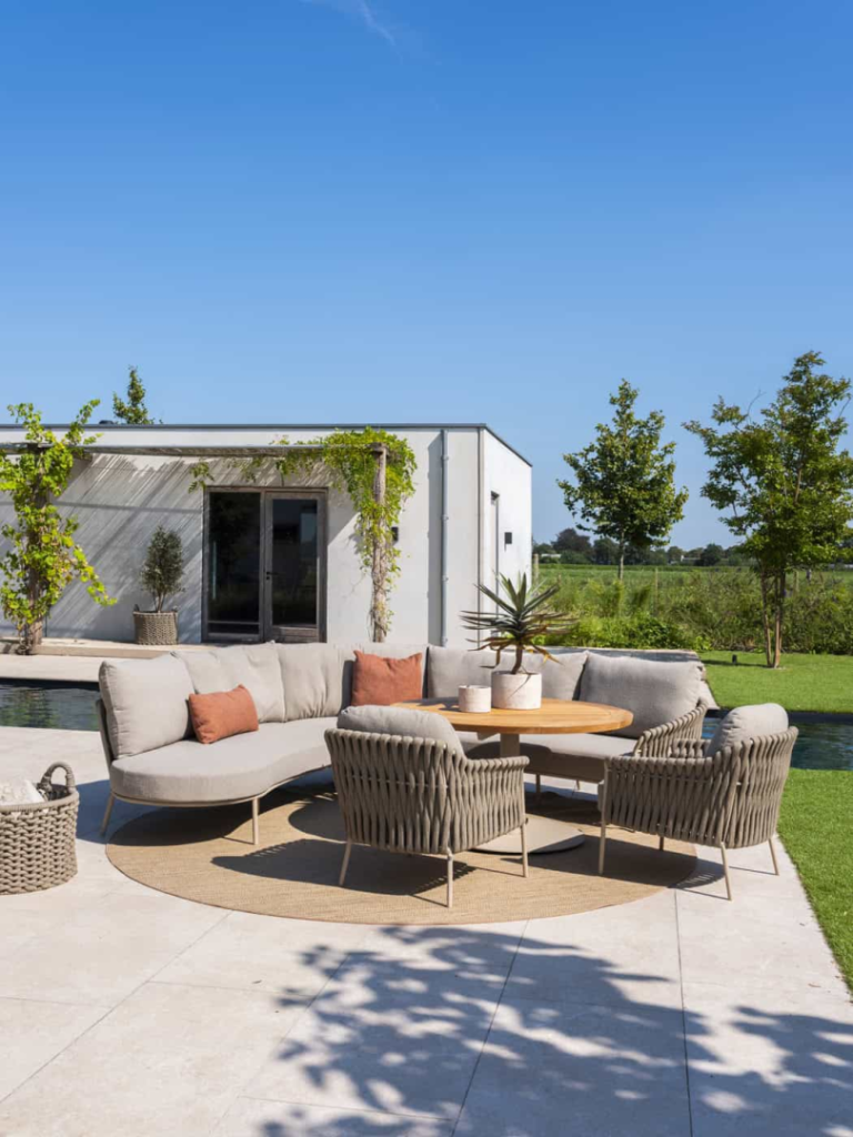 Low dining stoel Comino