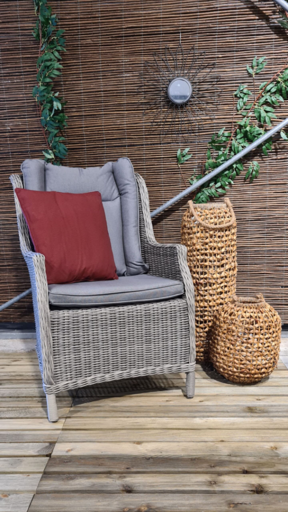 Sierkussen 45x45 piping Panama bordeaux