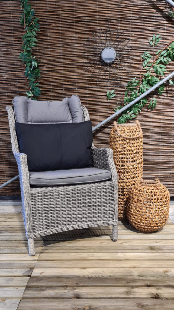 Sierkussen 60x40 piping Panama black