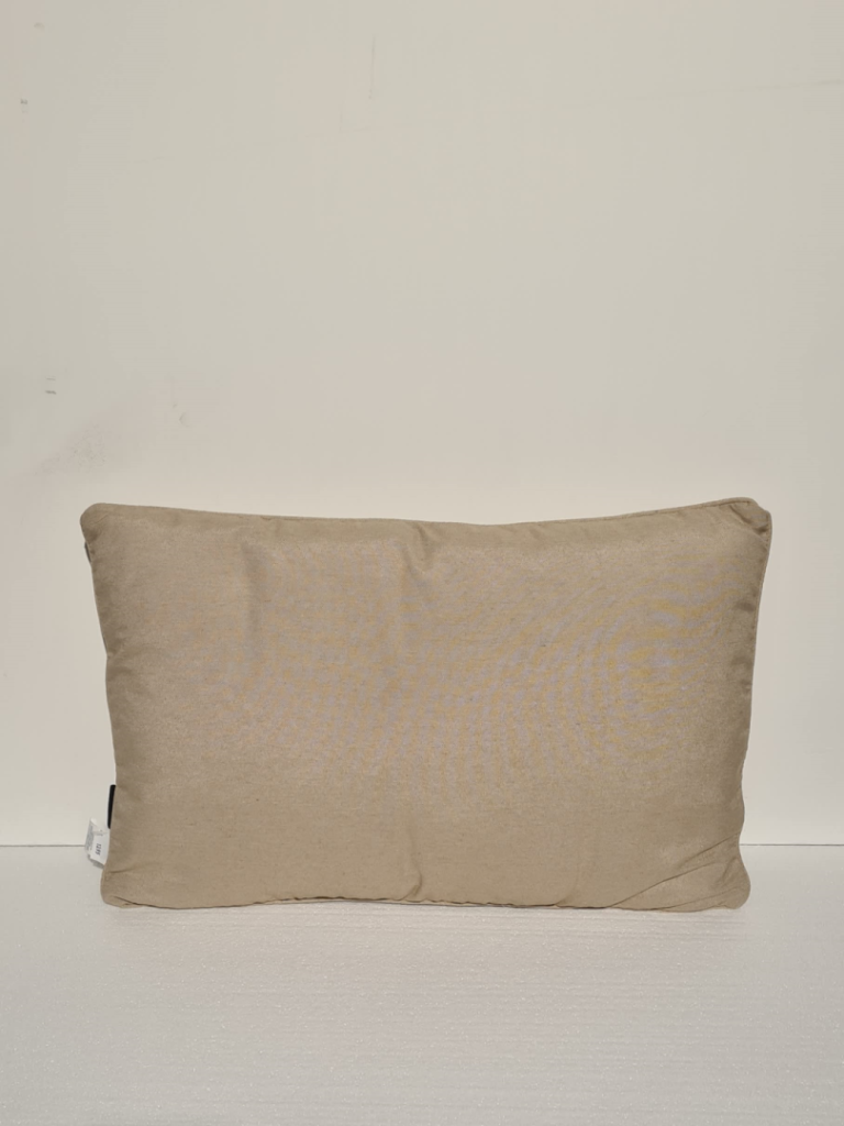 Sierkussen 60x40 piping Panama linnen