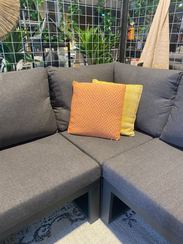 Sierkussen oranje/beige 40x40cm