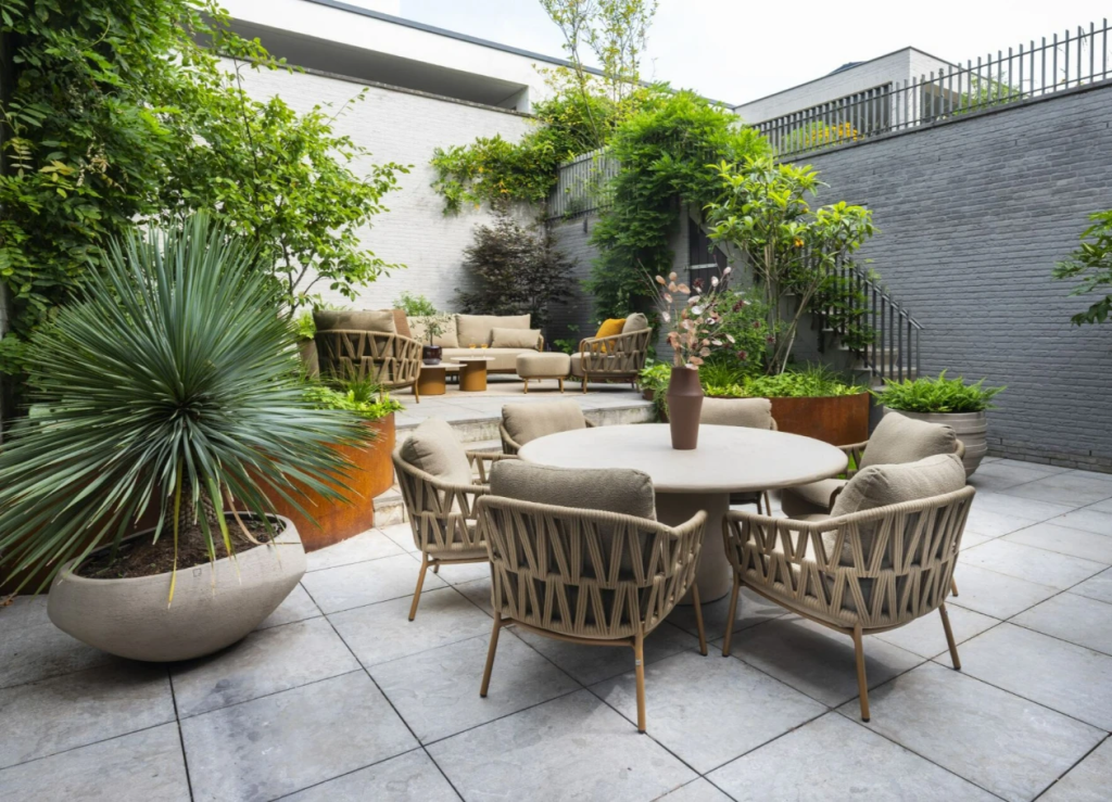 Biarritz low dining stoel incl. 2 kussens