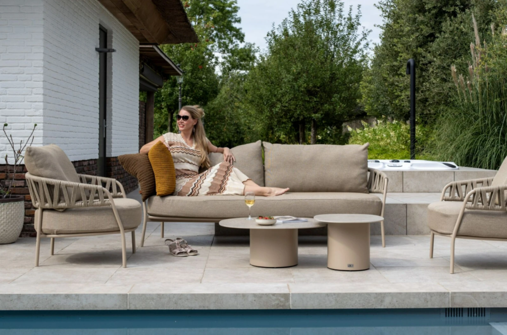 Calma 3-zits bank latte incl. 3 kussens