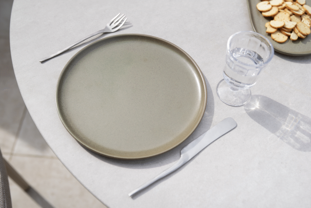 Dining tafel Prado latte Ø160 cm + Dining stoel Piacenza 8-dlg