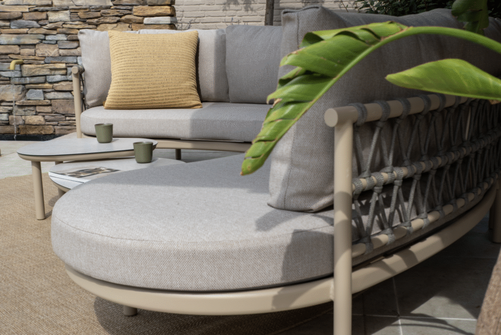 Hoek loungeset Piacenza + Loungetafel Sofie 70x80 cm 4-dlg