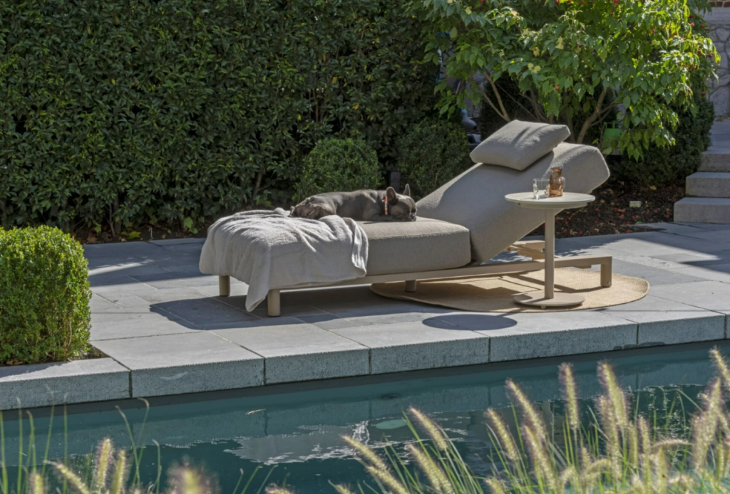 Madeira ligbed incl. kussen en hoofdsteun latte