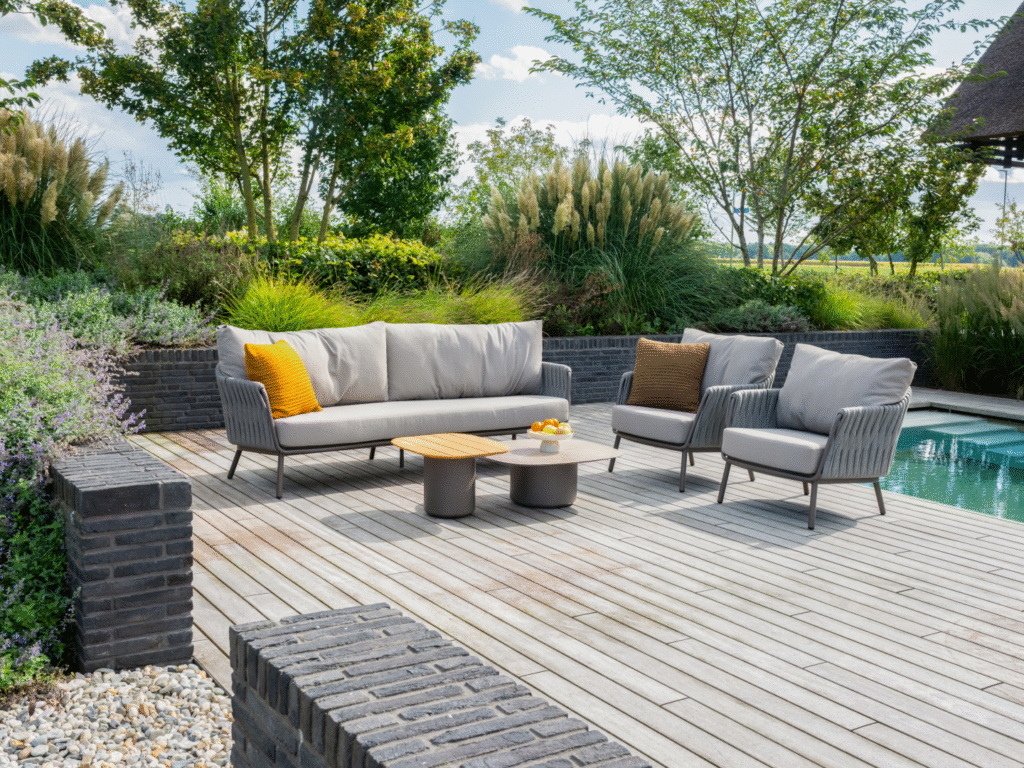 Stoel-bank loungeset Cannes + Loungetafel set Demi 5-dlg