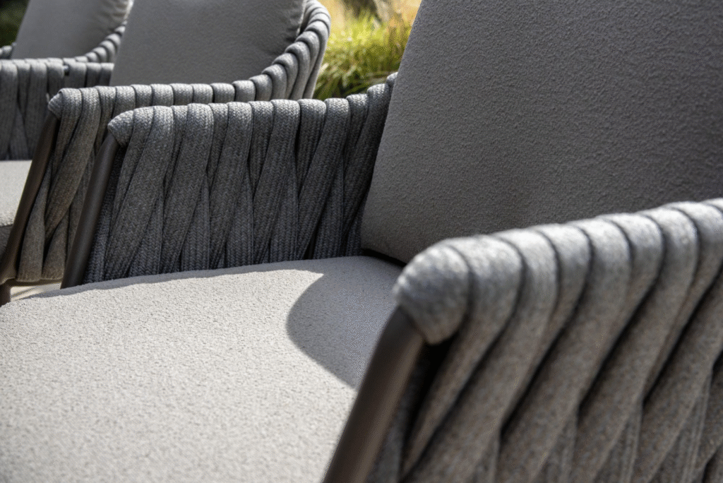 Stoel-bank loungeset Cannes + Loungetafel set Demi 5-dlg