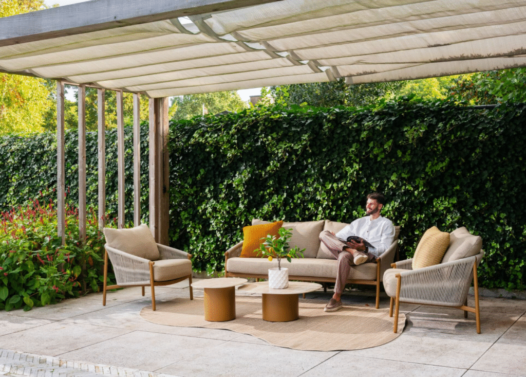 Stoel-bank loungeset Milos + Loungetafel set Sofie 7-dlg