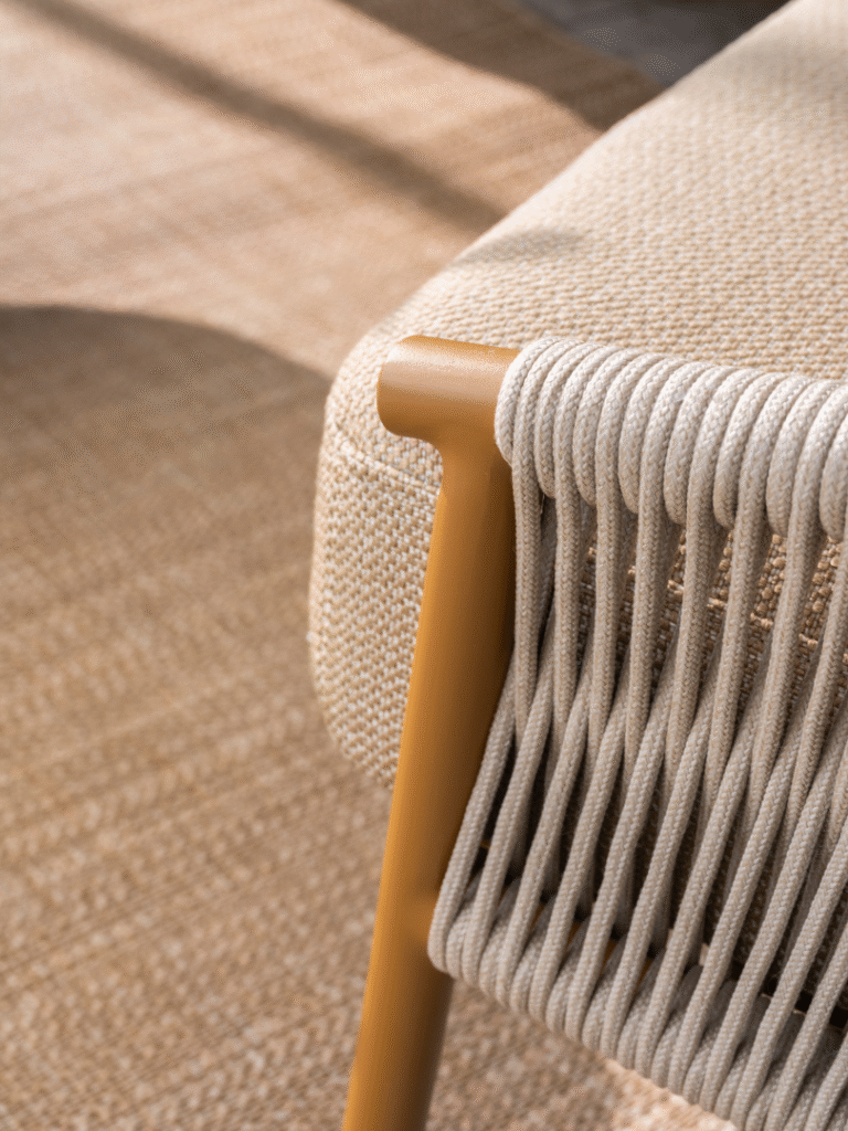 Stoel-bank loungest Milos + Loungetafel Salute ovaal 4-dlg