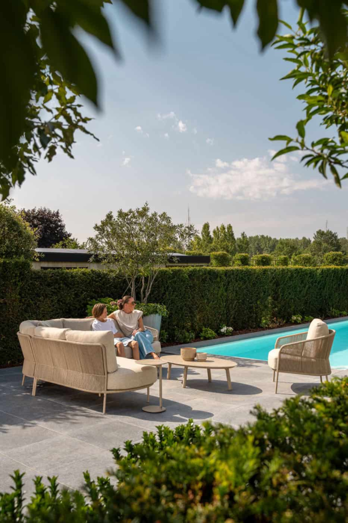 Hoek loungeset Florence latte + Loungestoel Florence latte 4-dlg