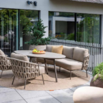 Low dining tafel Salute + Low dining stoel + low dining bank 4-dlg