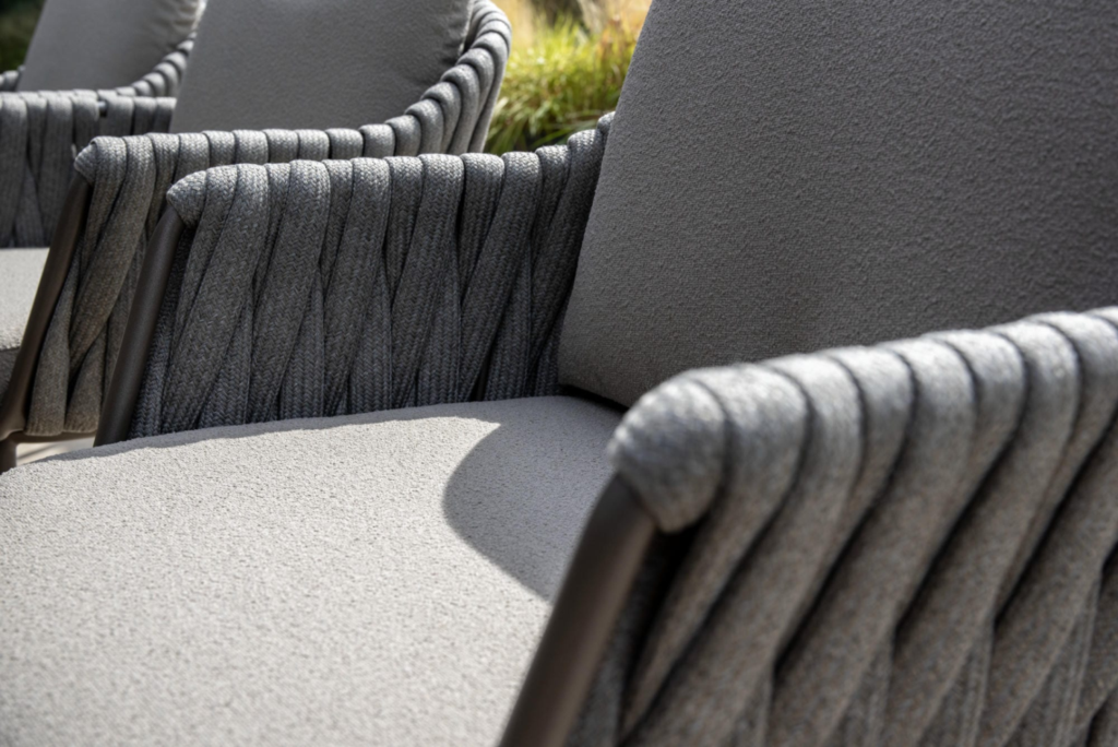 Dining tafel Denia mango terre 290 cm + Dining stoel Cannes 10-dlg