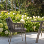 Dining tafel Prado barrel latte 240 x 105 cm + Dining stoel Puglia 8-dlg