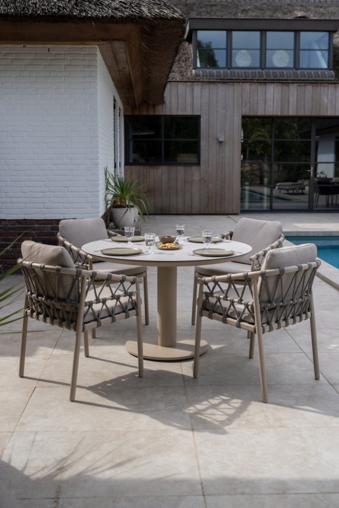 Dining tafel Prado latte Ø130 cm + Dining stoel Piacenza 6-dlg